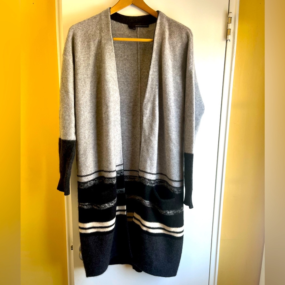 360 Cashmere like new.  long, open striped duster